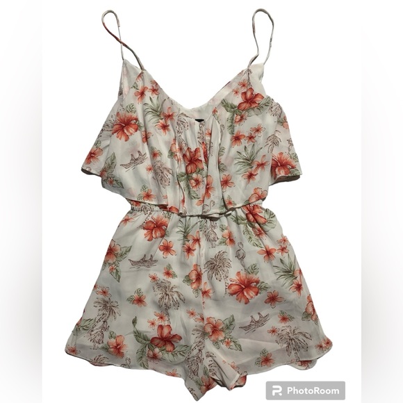 Forever 21 Floral Romper - Picture 1 of 3